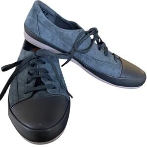 Clarks Collection Lorry Grace Women's Blue Sneakers Size 8 Comfort Lace Up Shoe